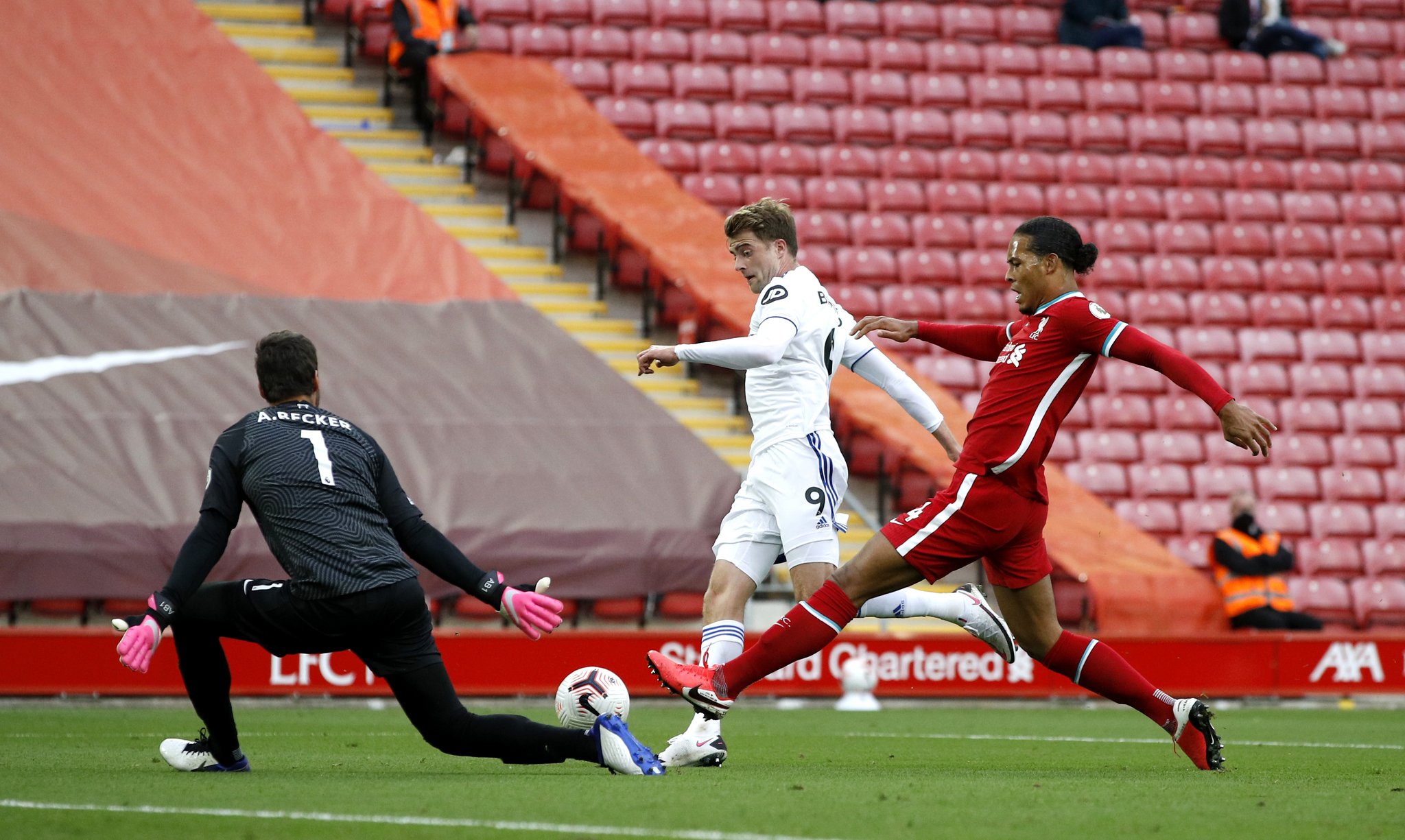 在上半场比 在上半场比